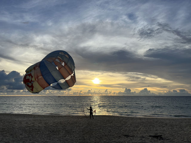 หรูหรา ติดทะเล พักผ่อนสบาย ที่ Pullman Phuket 