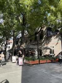 🛍️ ถนนห้วยไห่ – Huaihai Road