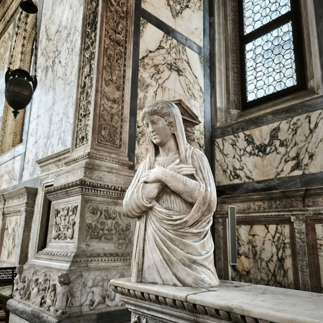 Church of Saint Mary of Miracles – Venice’s  Renaissance Gem