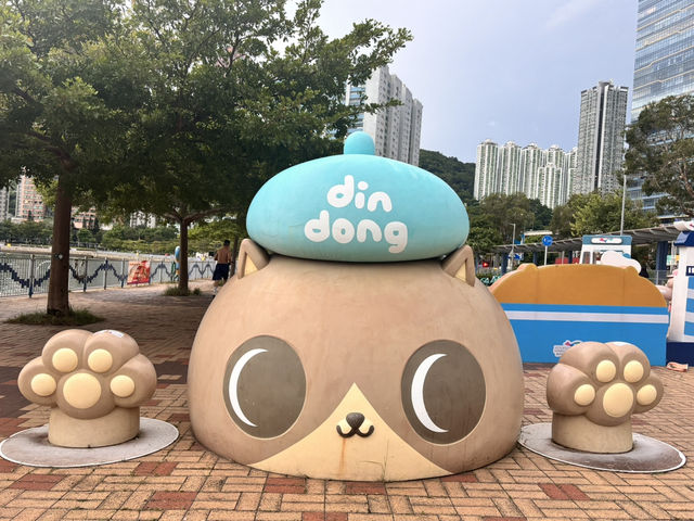 Din dong (癲噹）角色卡通裝置降臨荃灣海濱長廊🥳