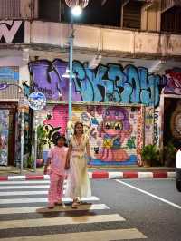 เช็คอินตึกเหลือง ย่านเมืองเก่าภูเก็ต