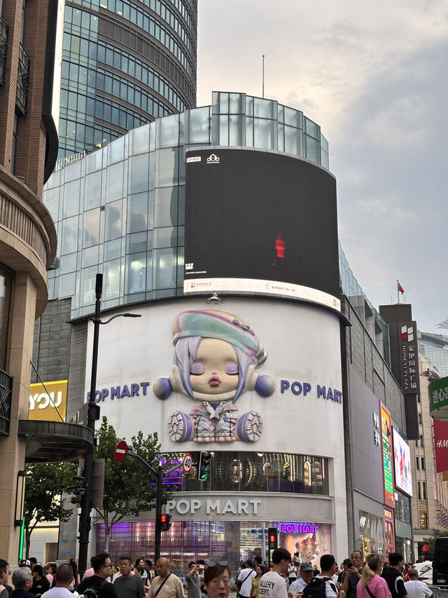 ครบทุกสไตล์ที่ Nanjing Road ช้อปกินเที่ยวถ่ายรูป 📸