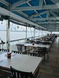  《馬尼拉灣最Chill的海上餐廳｜Harbor View Restaurant》