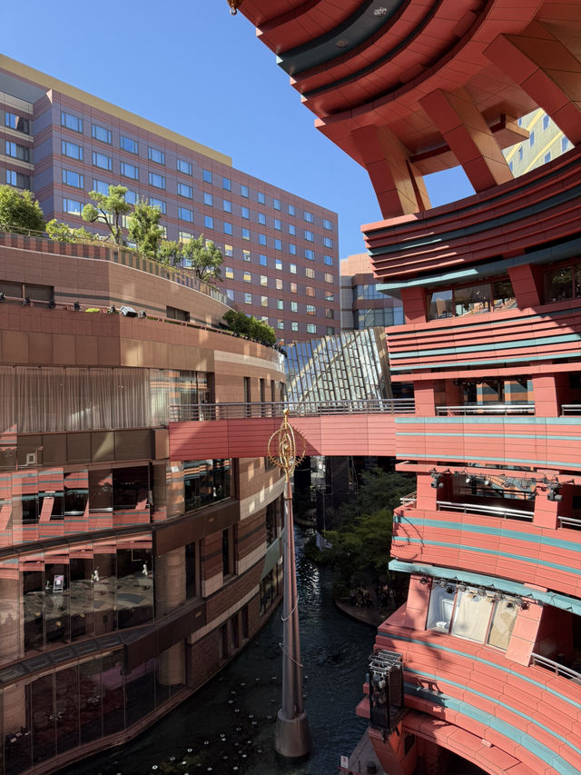 【福岡・博多運河城】城市劇場的奇幻漫步:流水、光影與鋼彈的交響樂 【福岡・博多運河城】城市劇場的奇幻漫步:流水、光影與鋼彈的交響樂