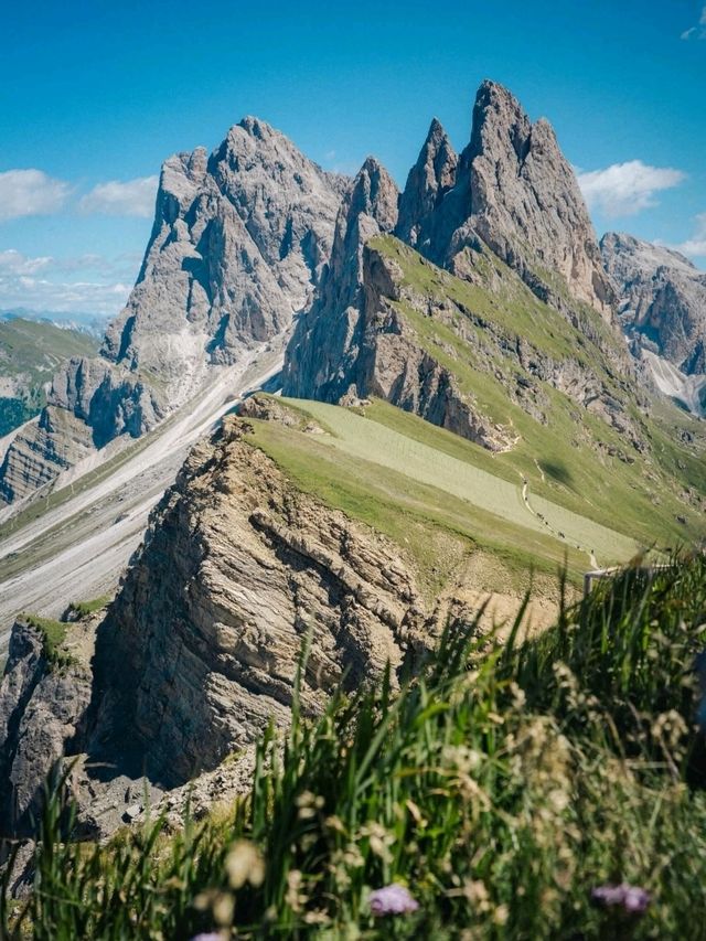 mountain ridge