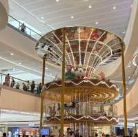 🛍️ 圧巻の規模！買い物と絶景が楽しめるアジアの巨大複合施設