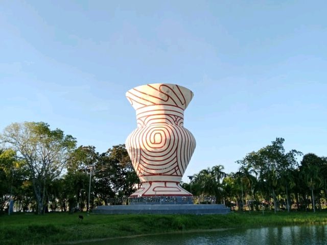 สวนสาธารณะหนองประจักษ์ศิลปาคม จังหวัดอุดรธานี