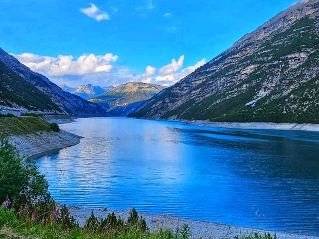 Switzerland’s Untamed Alpine Paradise🏔️