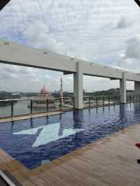 Poolside Moments🏊‍♂️