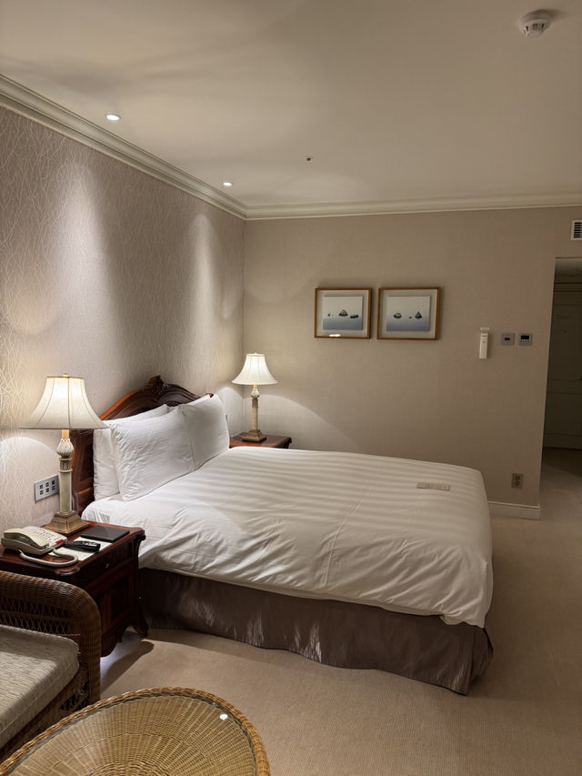 제주 롯데호텔 — 감성과 클래식 럭셔리가 공존하는 커플 여행 숙소 제주 롯데호텔 — 감성과 클래식 럭셔리가 공존하는 커플 여행 숙소