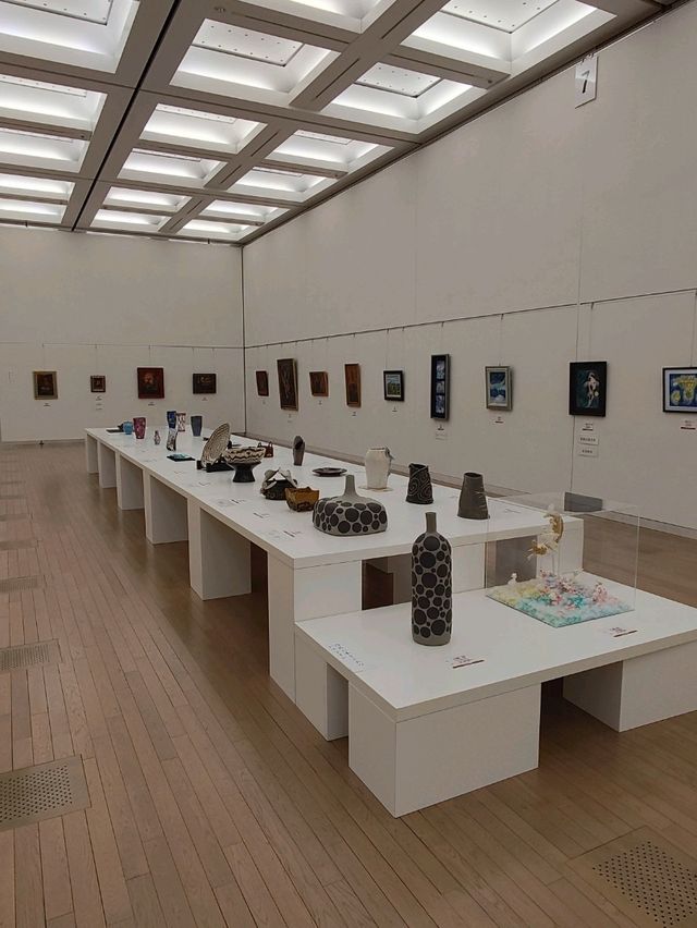 東京國立新美術館 光影與幾何之美 東京國立新美術館 光影與幾何之美