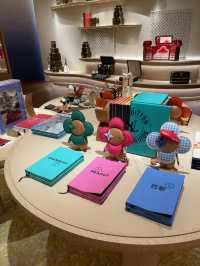 루이비통의 신상 제품을 가장 먼저 만나보세요. (With 루이호 팝업)