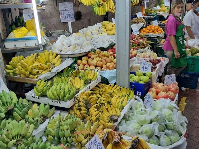 Strolling Through Old Phuket Town: Urban Vibes & Rainy Day Magic 🌧️🏍️