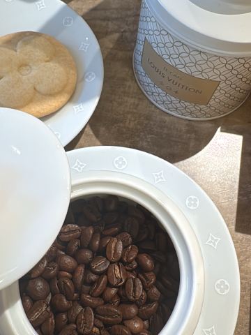 バンコクのLVカフェ「Le Café Louis Vuitton（ル・カフェ・ルイ