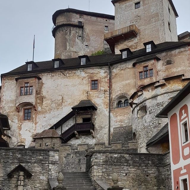 Orava Castle is not to miss 🏰