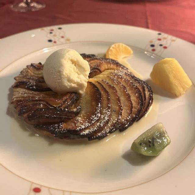 Must try this oldest restaurant in Rouen