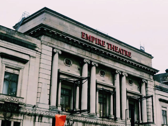 🎭 Art, History & Legends – A Cultural Walk Through Liverpool