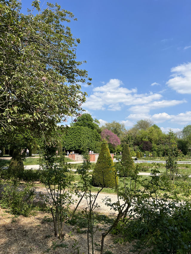 在城市中呼吸自然：里爾Jardin des Plantes 