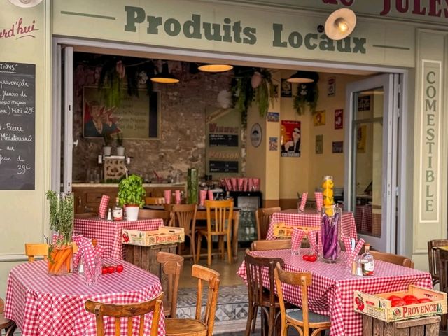 One Day in Antibes: A Charming Coastal Adventure 🏖️