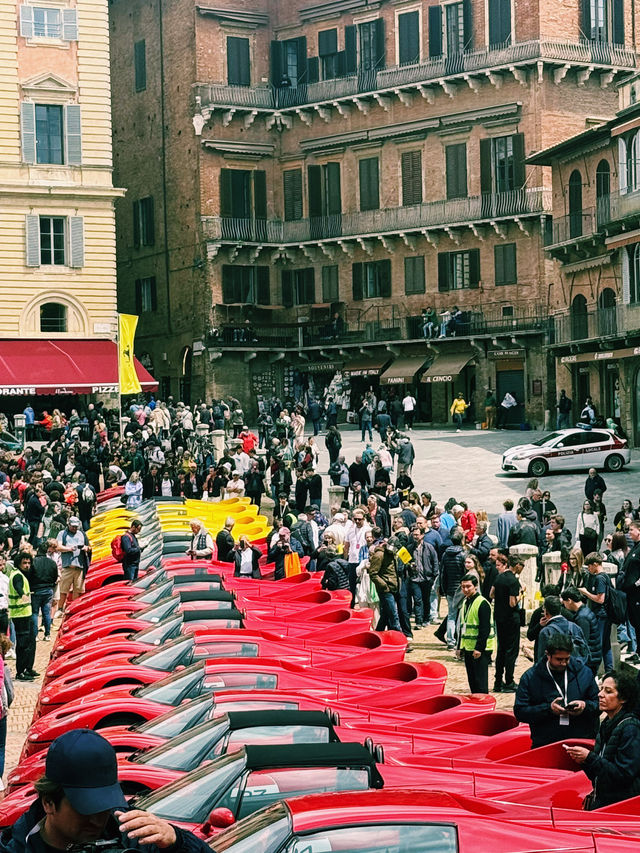 🏛️ Explore the Historic Piazza del Campo in Siena 🏛️ 🏛️ Explore the Historic Piazza del Campo in Siena 🏛️