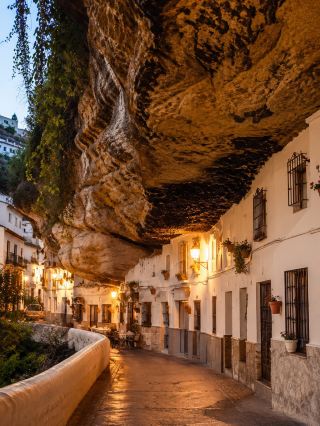 🪨 Setenil de las Bodegas: The Town Built Under a Rock 🇪🇸