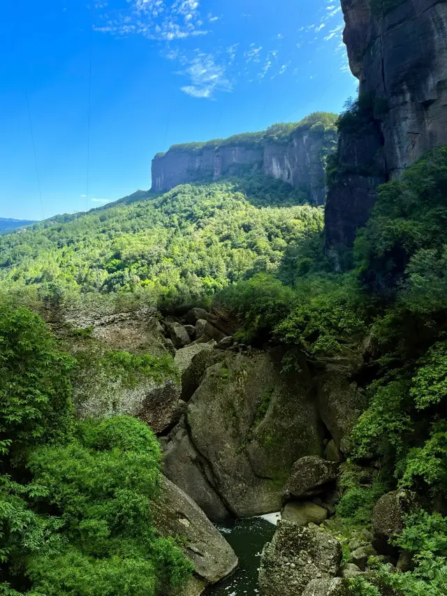 Jianmen Pass | The Perilous Ancient Shu Path Worth Experiencing in Life