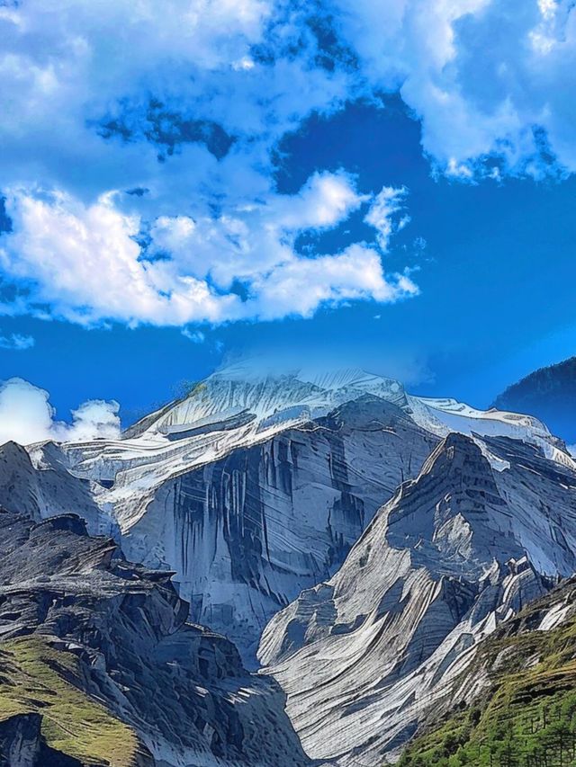 四姑娘山：穿行在如畫的風景中