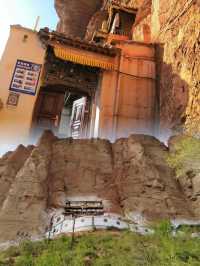 走進青海白馬寺，感悟神聖與自然
