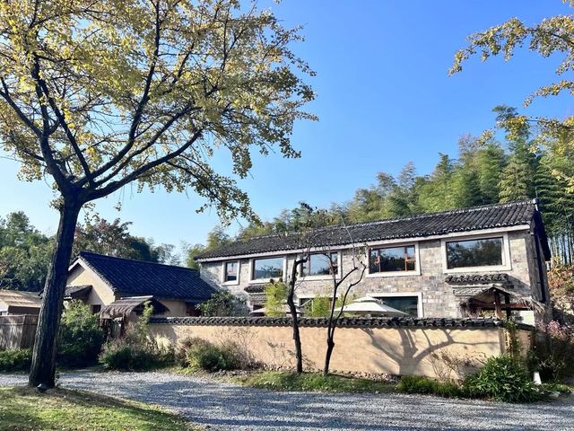 避世感拉滿的古村民宿，私享六萬平山谷秘境