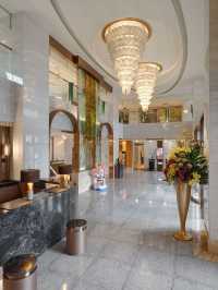 🏨✨ Taipei's Oasis: Discover the Garden Hotel 🌿🌇