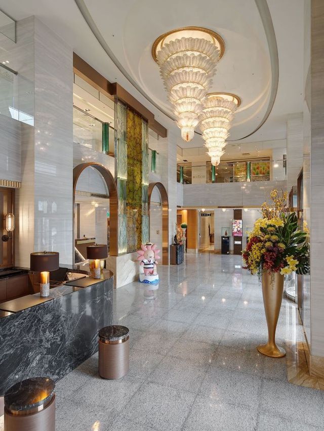 🏨✨ Taipei's Oasis: Discover the Garden Hotel 🌿🌇