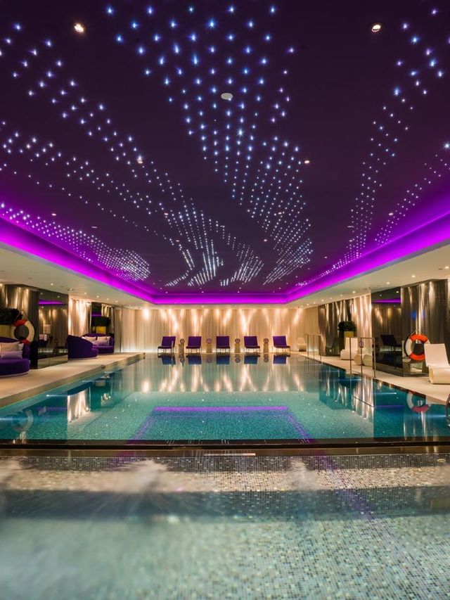 🌟 Hong Kong Hideaway: Luxe & Local Eats at The Mira 🌟