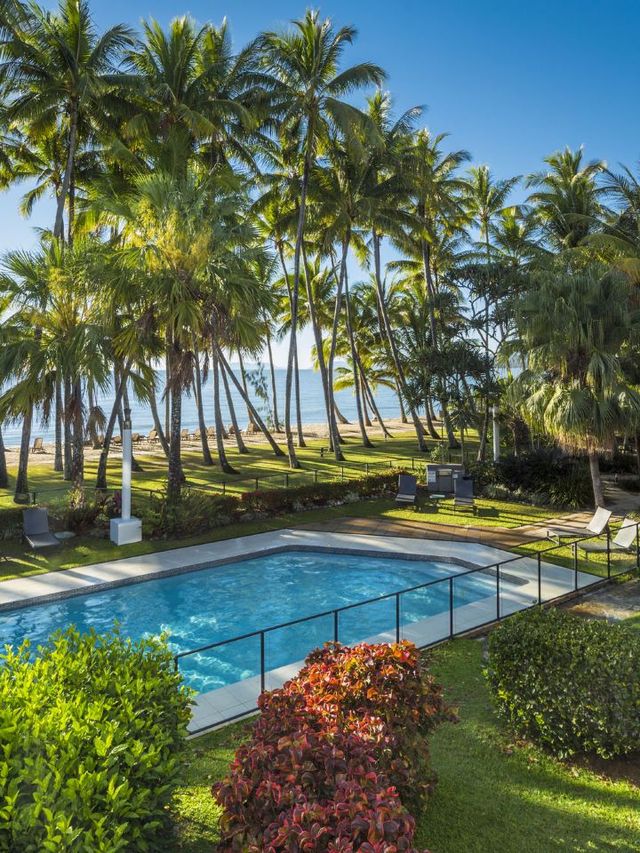 🌴 Beachfront Bliss at Palm Cove 🏖️: Unwind in Paradise!