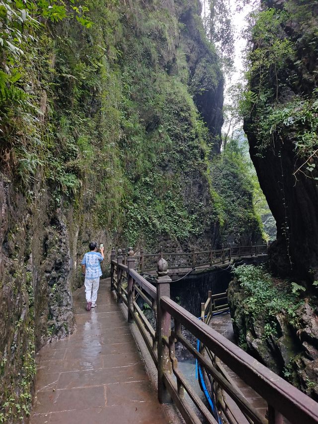 峨眉山攬勝