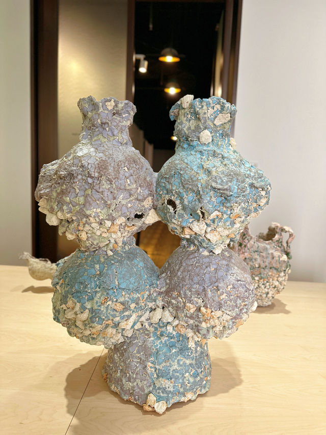 時間的褶皺裡 藏著大地的呼吸｜上海看展
