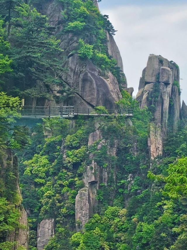 九華山雲海奇峰間的夢幻仙境