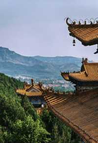 今次遊覽濟南義淨寺，真係一次難忘嘅禪意之旅。 • 交通路線：從濟南市區出發，沿住104國道一路向
