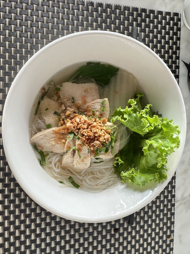 Phnom Penh, The Cheapest Destination In Asia? Budget Friendly And Utterly Beautiful! 