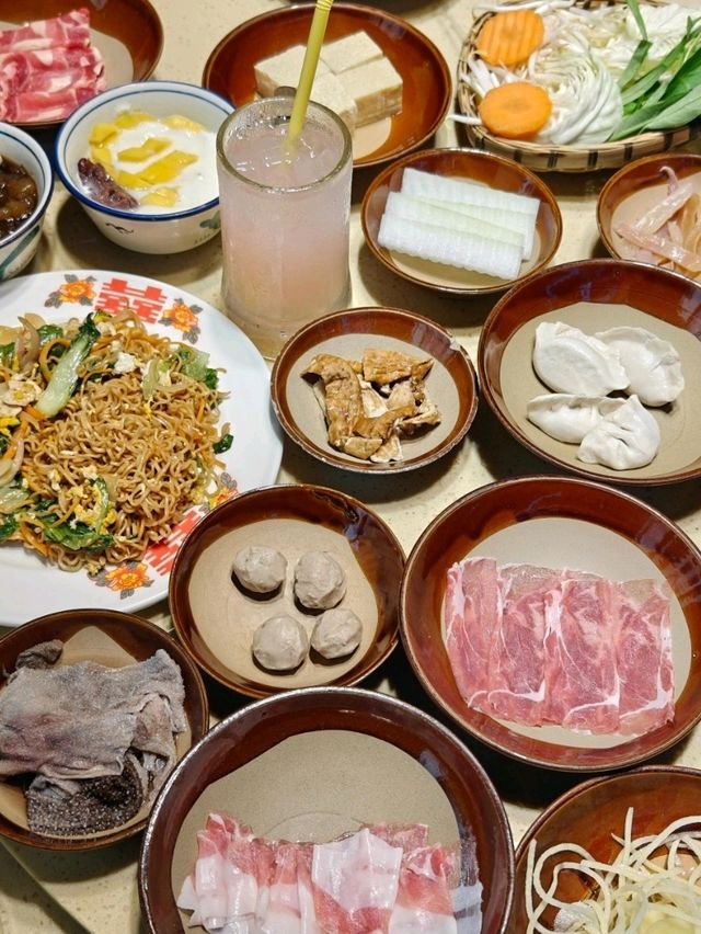曼谷必吃！地道重慶風味自助火鍋，解鎖泰國的火辣食光 