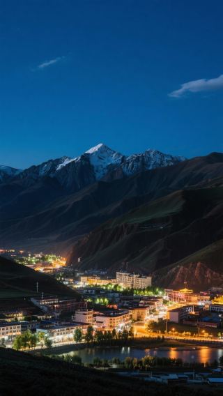 마니산을 돌고, 신성한 산의 눈 덮인 봉우리를 올려다보고, 삼강의 근원지에서 들려오는 지구상의 가장 원시적인 호흡과 성가를 들어보세요.