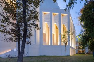 White notes in Kaizhou Valley! A niche photo guide to Deyang Central Music Valley  

Must-visit reasons:  
1 hour direct from Chengdu! Concrete