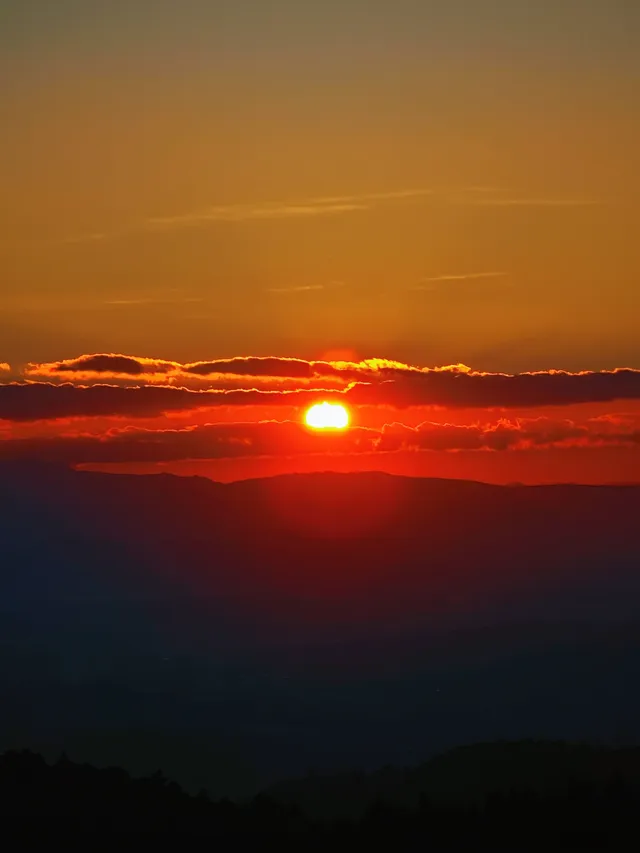 【昆明小眾秘境｜貓貓箐小黑龍觀景台】