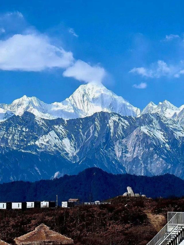 王崗坪奇蹟三重奏，霧淞金山星空同框