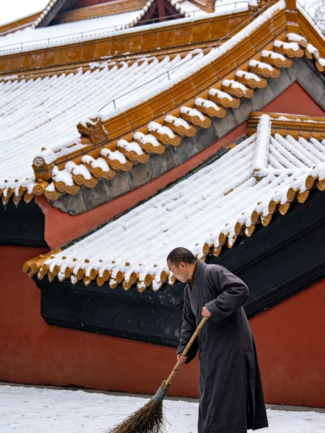 冬日峨眉山仙遊指南看日出雲海遇上金佛聖光 冬日峨眉山仙遊指南看日出雲海遇上金佛聖光