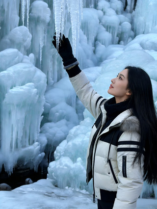 1.5 hours self-driving from Beijing! Enter the blue and white ice waterfall and find the real-life Frozen