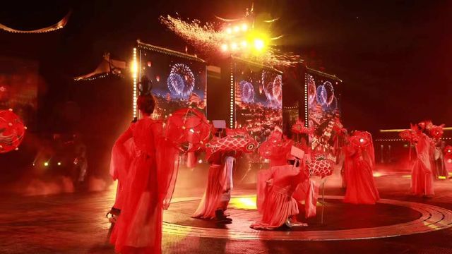 打卡四川首個沉浸式演藝小鎮|夢回青城