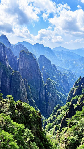 Pesona "Meng Bi Sheng Hua" di Huangshan: Keindahan Tersembunyi di Lembah Beihai