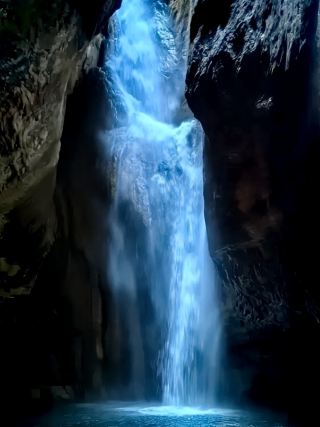 Tianyi Valley in Linshui, Guang'an: The "Milky Way in a Cave" hidden in eastern Sichuan