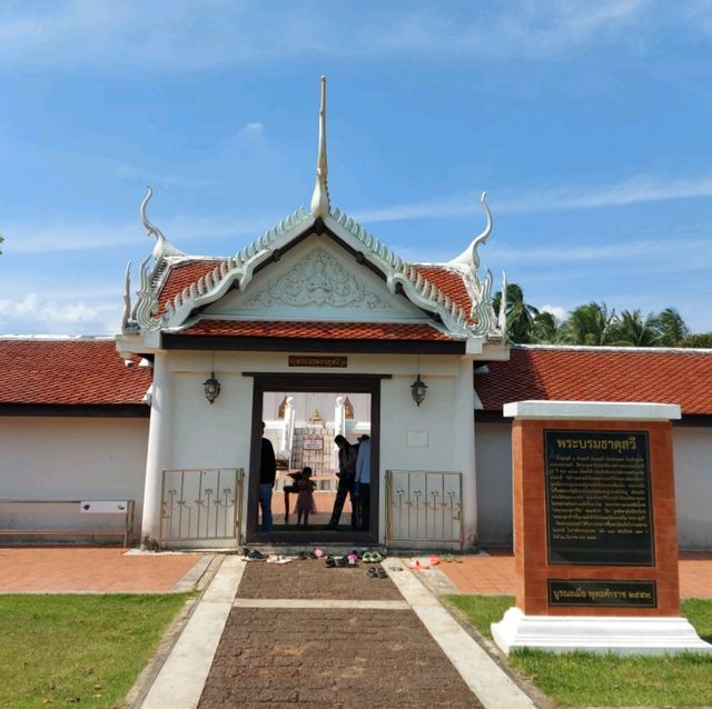 วัดพระบรมธาตุสวี จังหวัดชุมพร