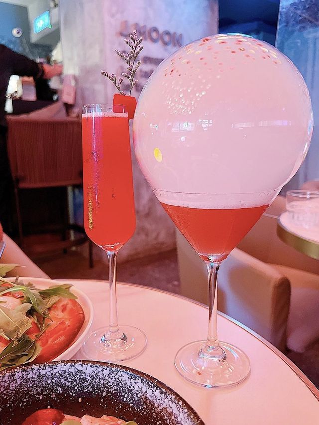 🌕💫月球上的水煙酒吧 🍻🍹